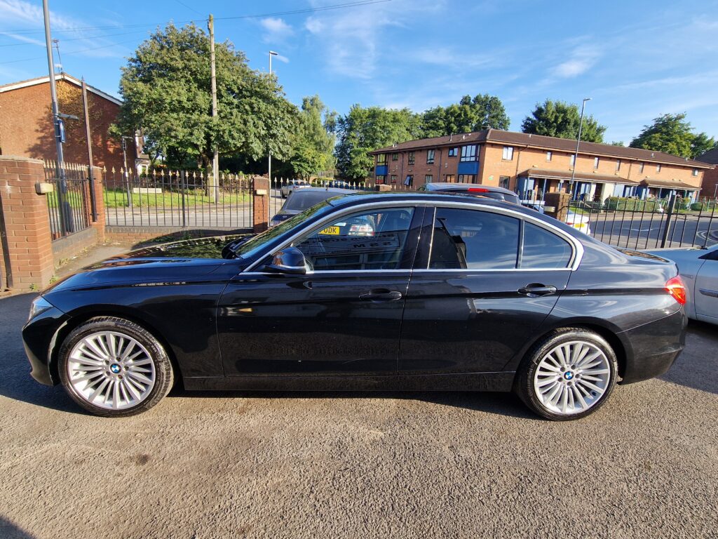 BMW 328I Luxury