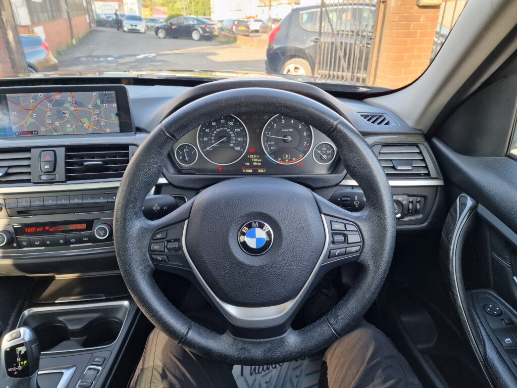 BMW 328I Luxury